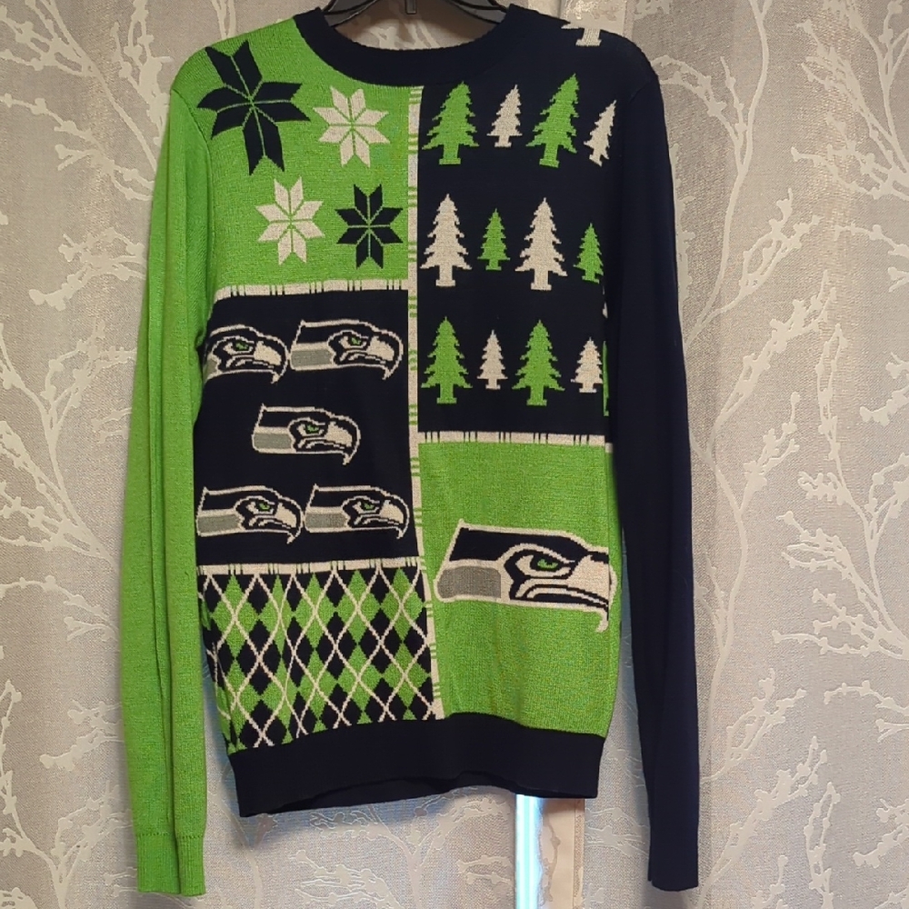 NFL Green and Black Crewneck Sweater